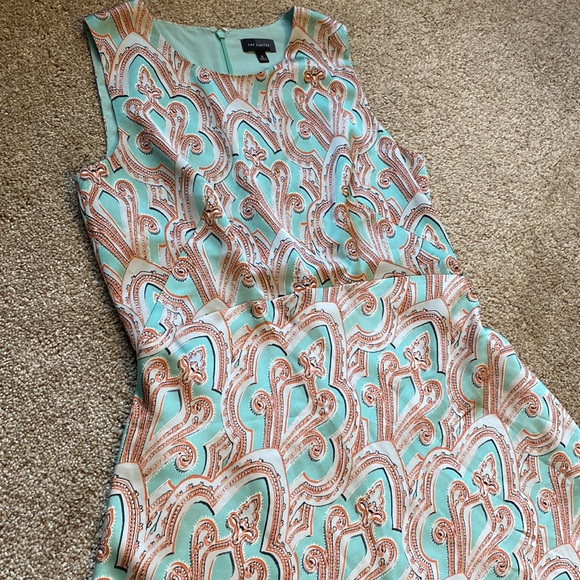 EUC Women’s Size 8 The Limited Dress in Mint and Coral, Sleeveless, Flowy - Picture 5 of 11
